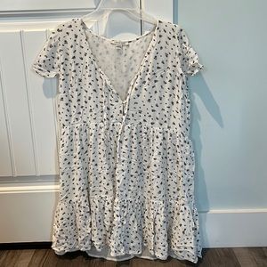 American eagle short mini dress-white with blue flowers medium never worn